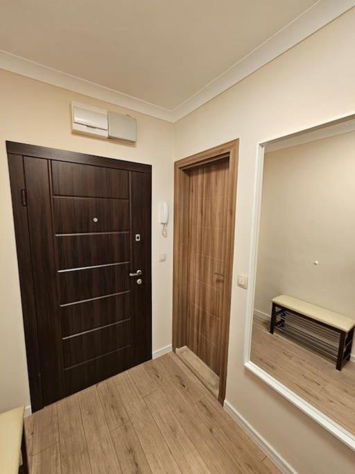 Serenity In The Heart Of Varna With Parking Bagian luar foto