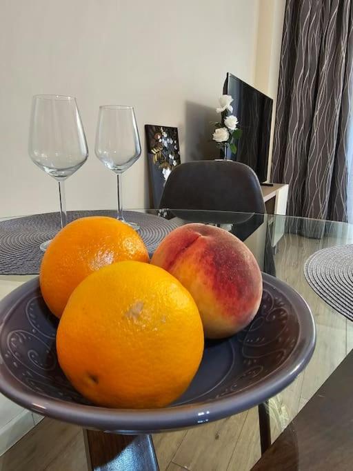 Serenity In The Heart Of Varna With Parking Bagian luar foto