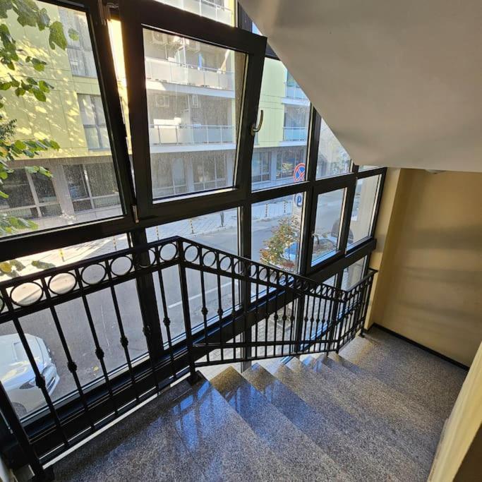 Serenity In The Heart Of Varna With Parking Bagian luar foto